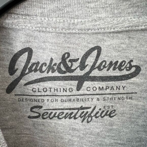 Jack & Jones Captain America Tee - Picture 3 of 6